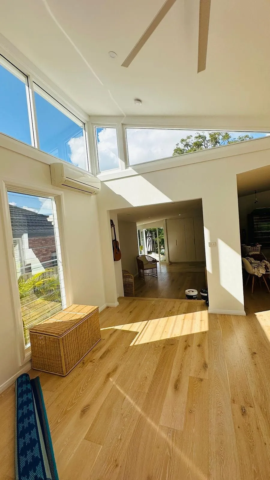 Sunlit living area, walls and ceilings